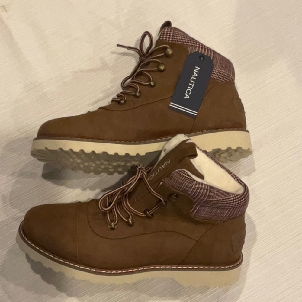 Brand new NAUTICA Anza boots